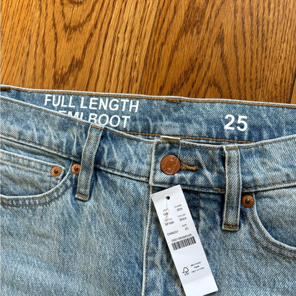J. Crew Full Length Demi Boot Cut Jeans NWOT - Picture 4 of 6
